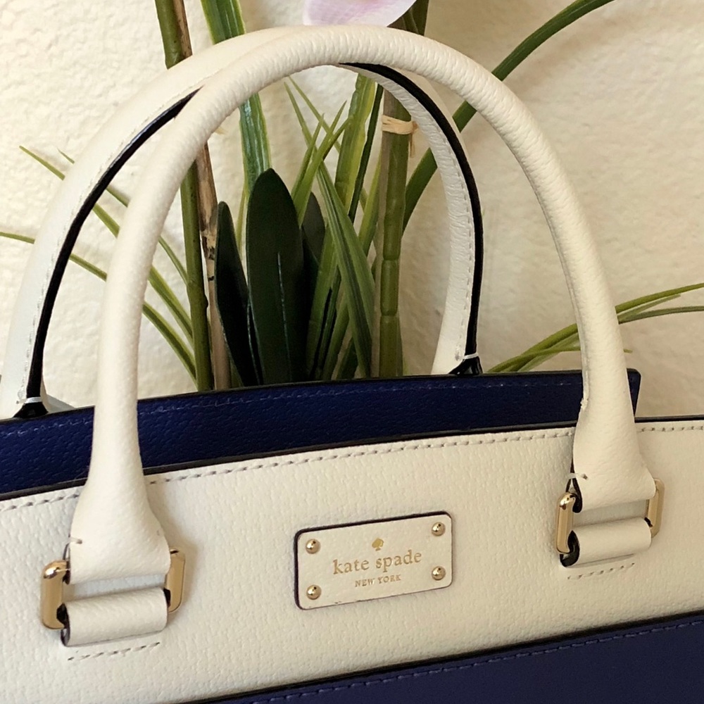 ⛔️SOLD⛔️KATE SPADE Small Caley Grove Street - Picture 3 of 7